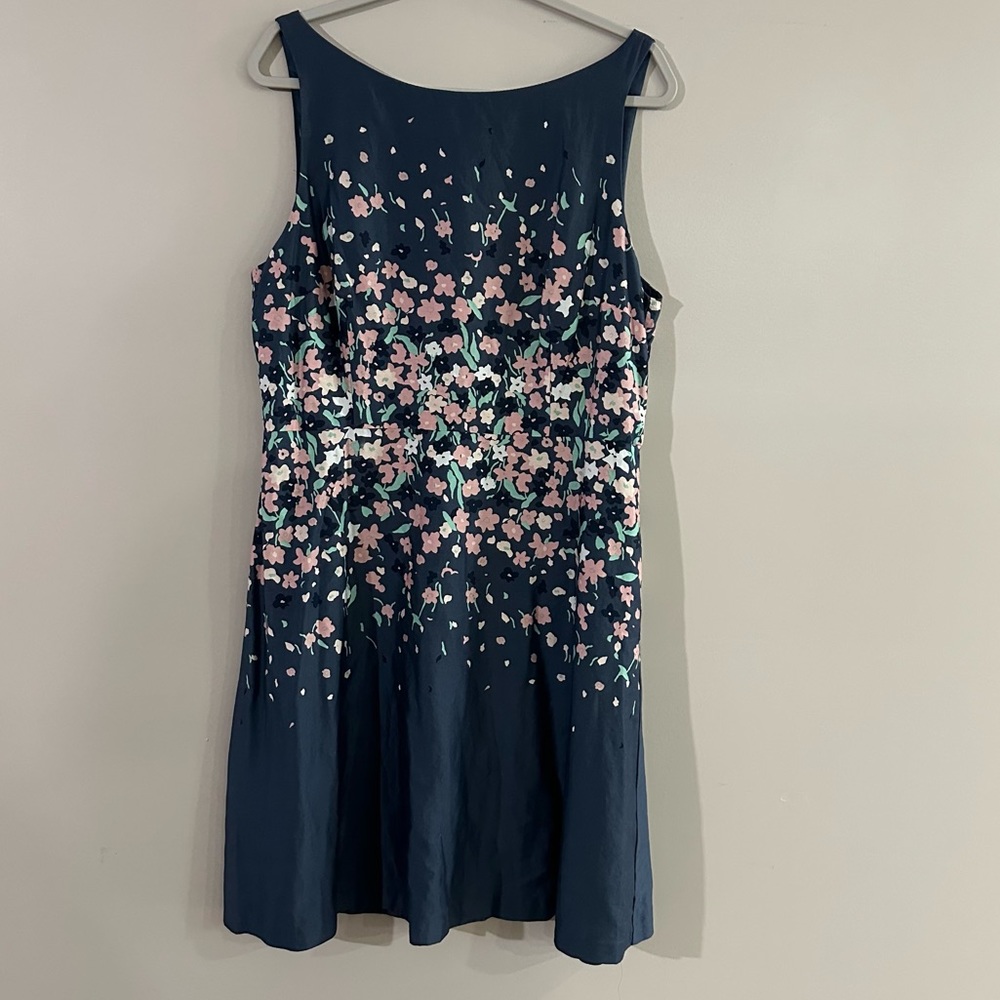 Loft floral lined dress size 16 zippered back